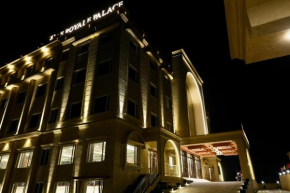 Le Royale Palace